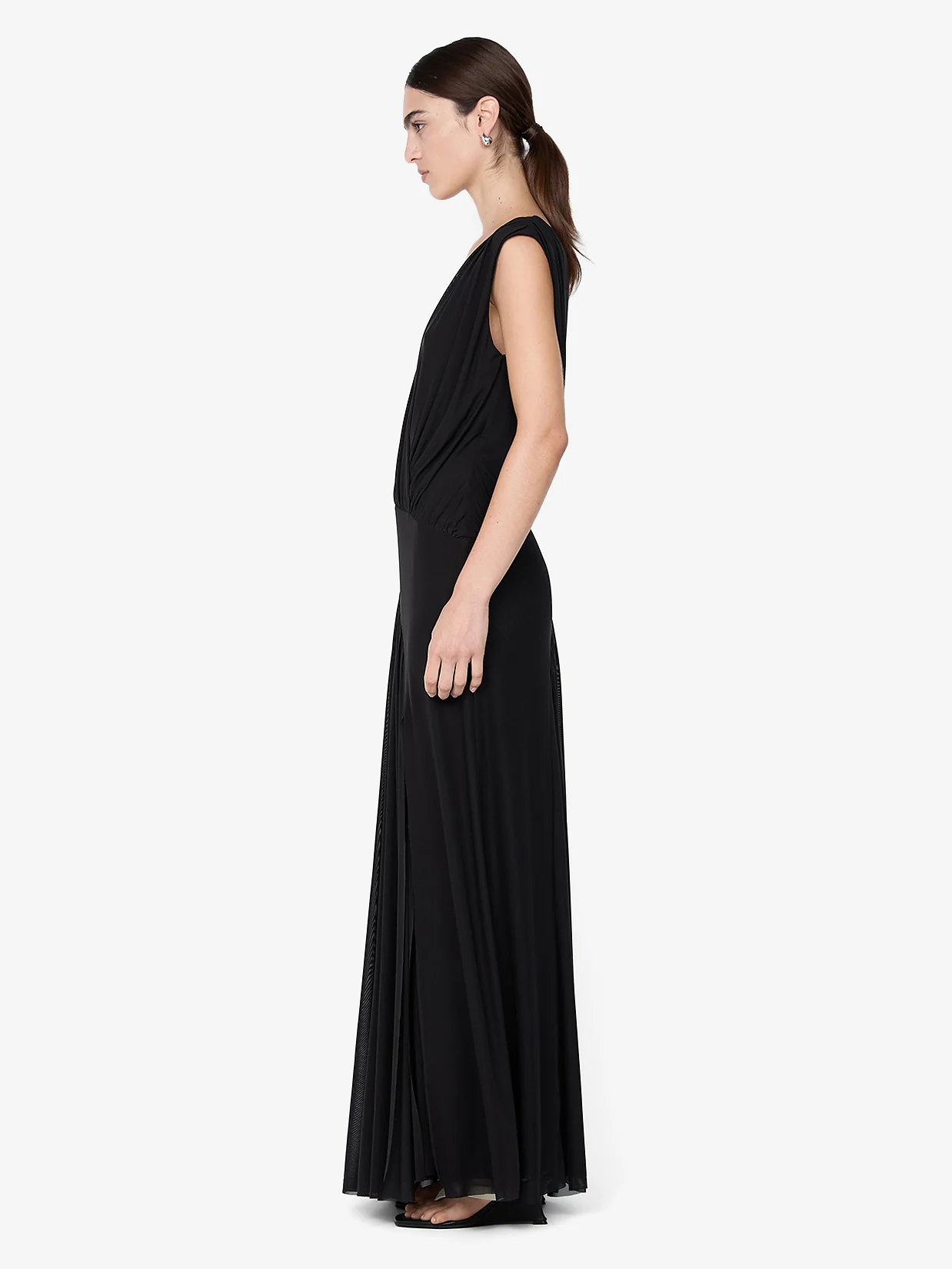ASHLAN V NECK MAXI DRESS - BLACK - Image 2