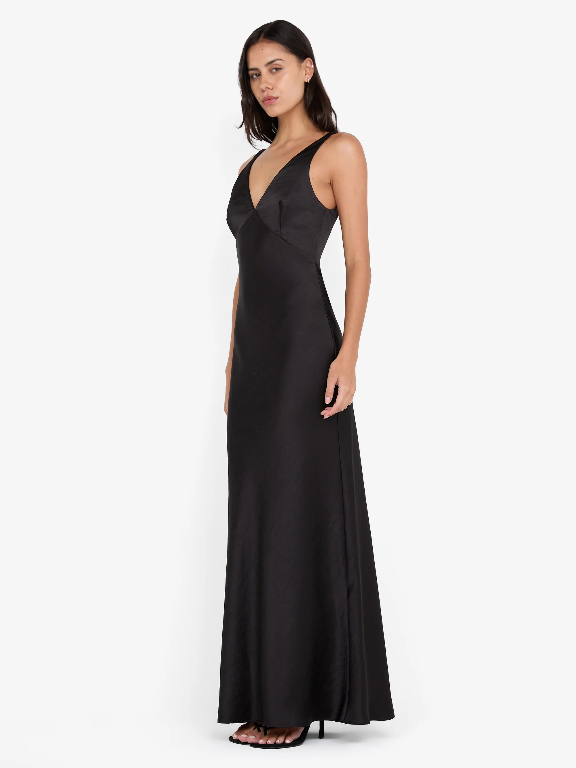 AUSTEN V NECK MAXI DRESS - BLACK - Image 3