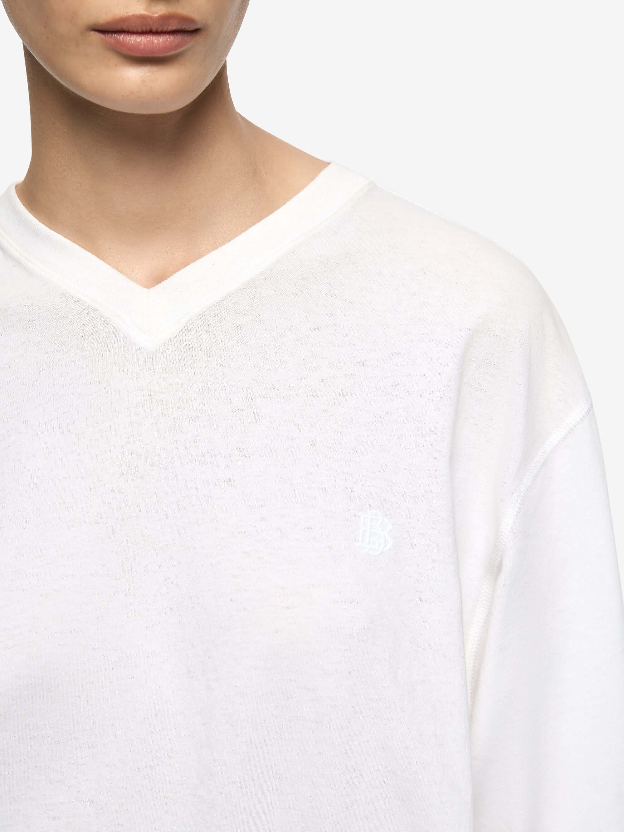 COLE V NECK TEE - IVORY - Image 3