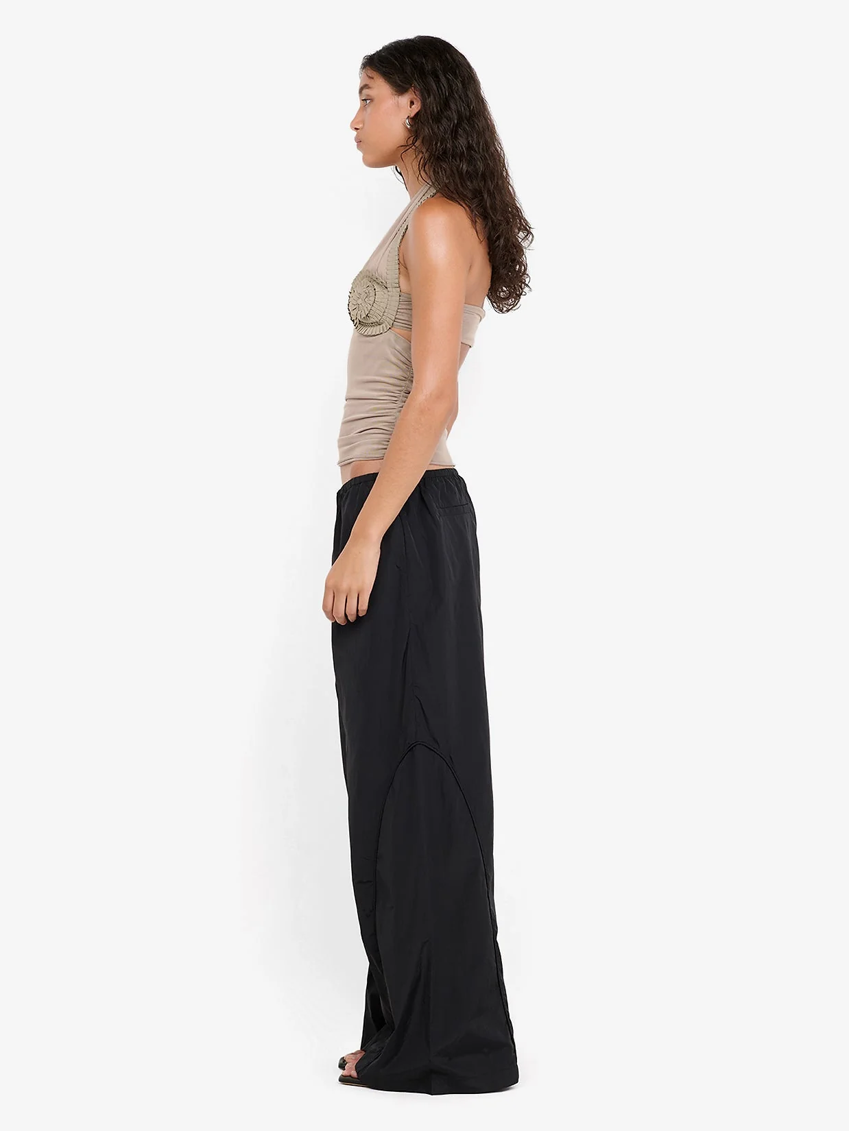 DANTE SPIRAL HALTER TOP - TAUPE - Image 3