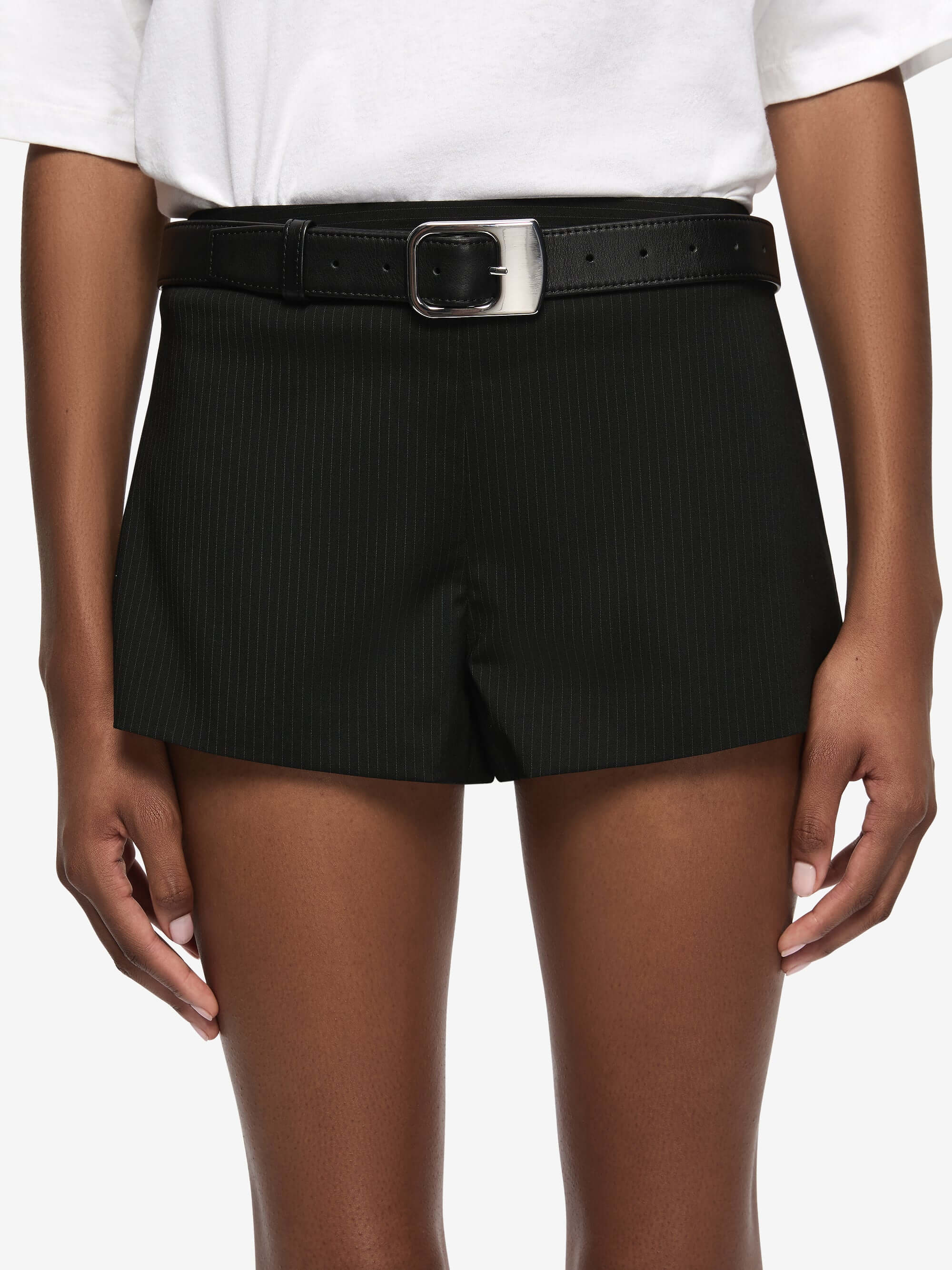MARCELLI SHORT - BLACK/WHITE STRIPE - Image 2