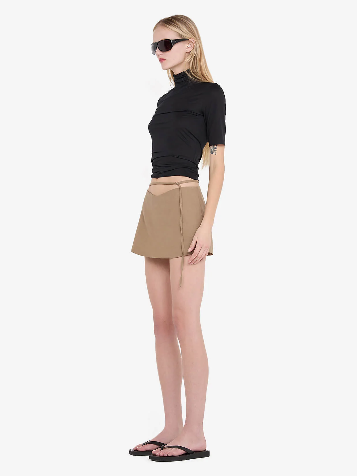 VIDA SKIVVY TOP - BLACK - Image 2